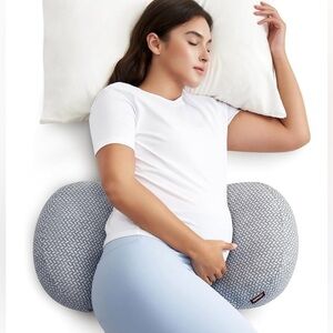 Momcozy memory foam portable pregnancy pillow, Gray Patterned.